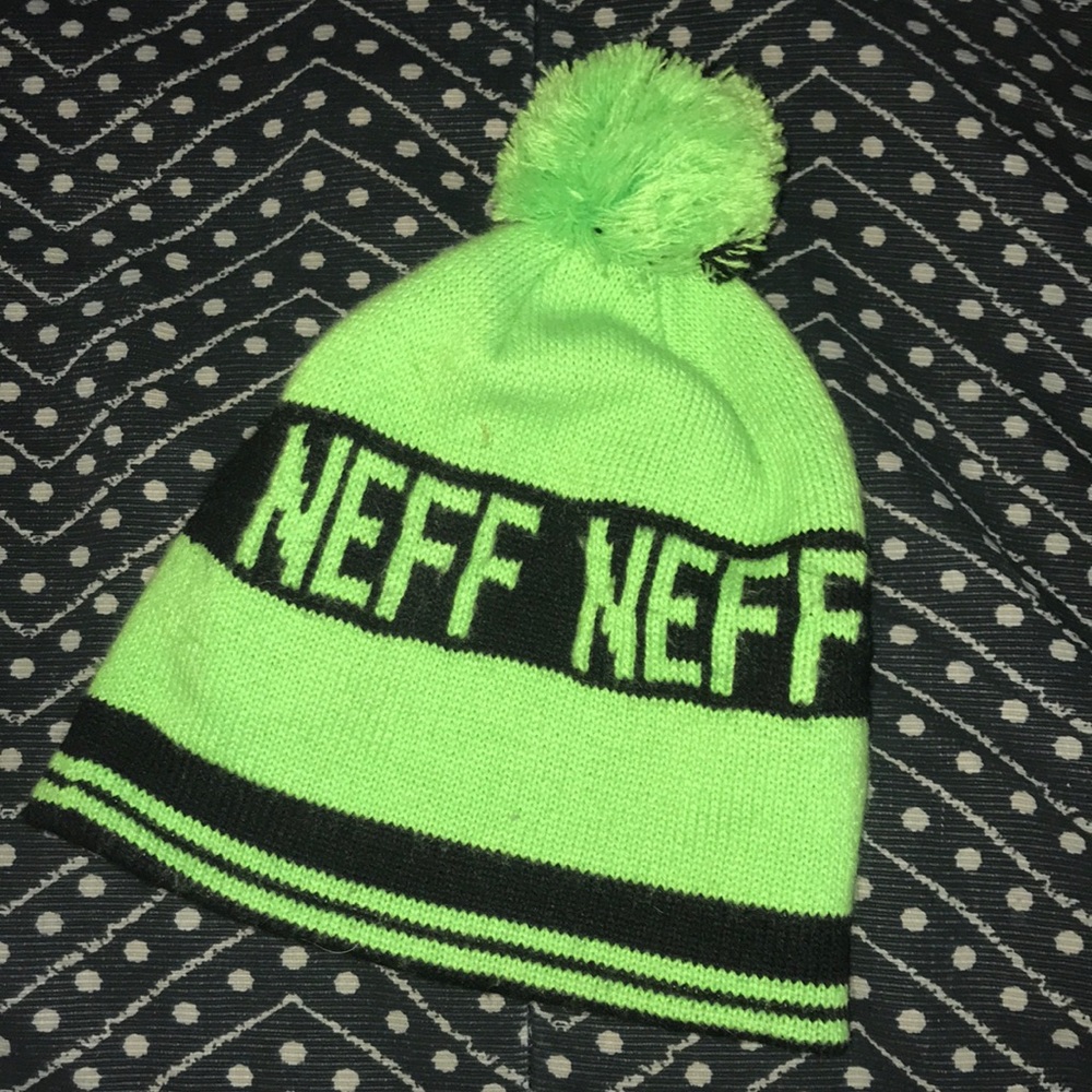 Neff Toque - Picture 2 of 3